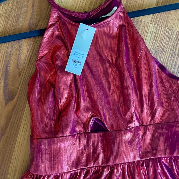 Francesca’s Limelight Red Metallic Retro Maxi Dress with Cutouts and Slit - Picture 4 of 6